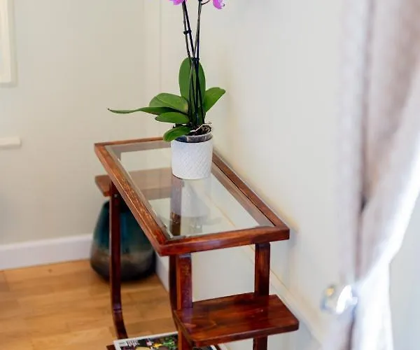 شقة Ujbuda Rest With Air Condition And Balcony