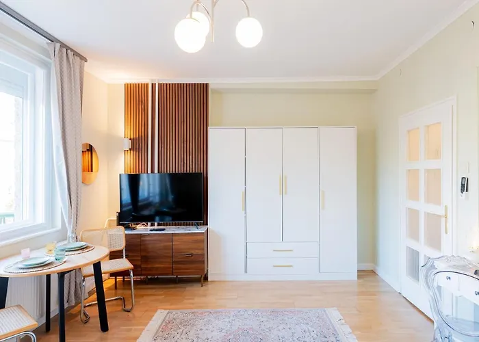 Ujbuda Rest With Air Condition And Balcony *