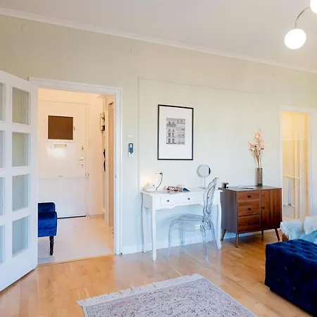 Ujbuda Rest With Air Condition And Balcony *